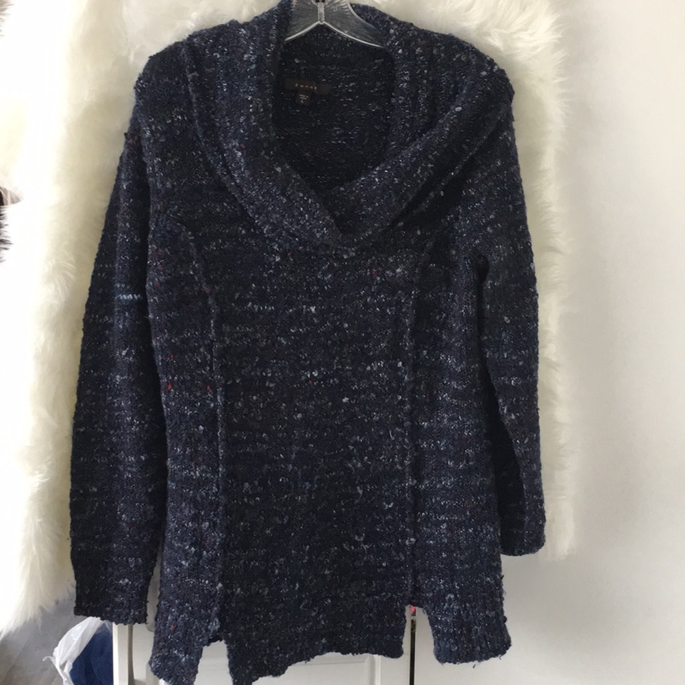 Knit sweater